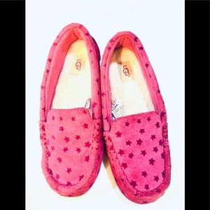 UGG Nasir Stars Moccasin Slipper Brambleberry Sued